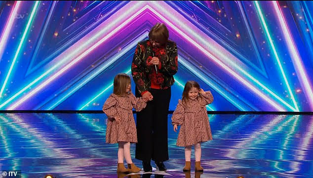 The Dad Whose Little Girls Pushed Him Back Into the Spotlight The Best 11b